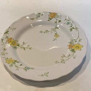 NIKKO Minuet Round Serving Dish